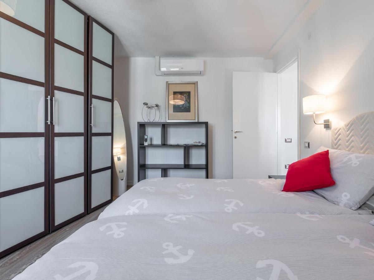 Casa Alla Marina Del Porto Di Cagliari Leilighet Eksteriør bilde