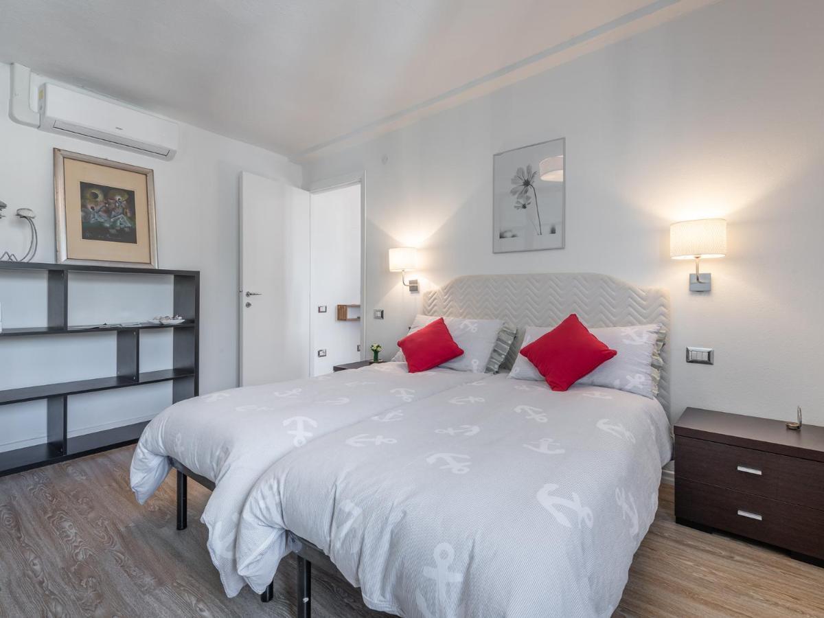 Casa Alla Marina Del Porto Di Cagliari Leilighet Eksteriør bilde