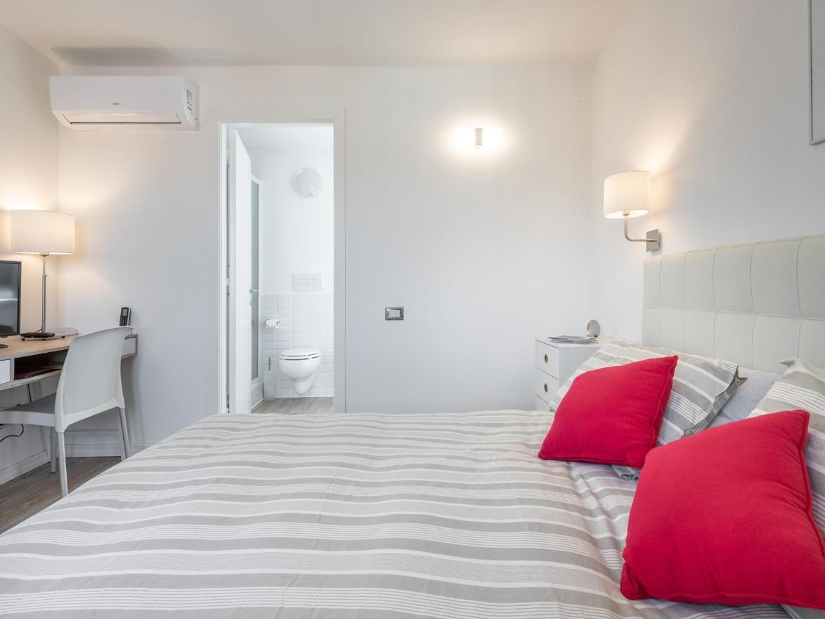 Casa Alla Marina Del Porto Di Cagliari Leilighet Eksteriør bilde